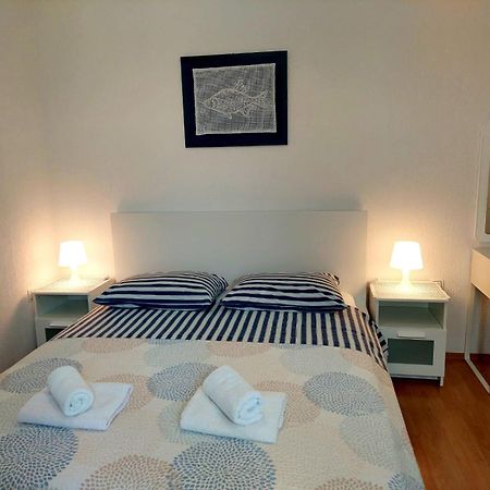 Rooms Hodanic Krk Town Habitación foto