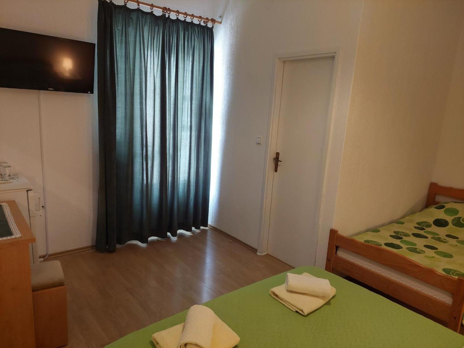 Rooms Hodanic Krk Town Habitación foto
