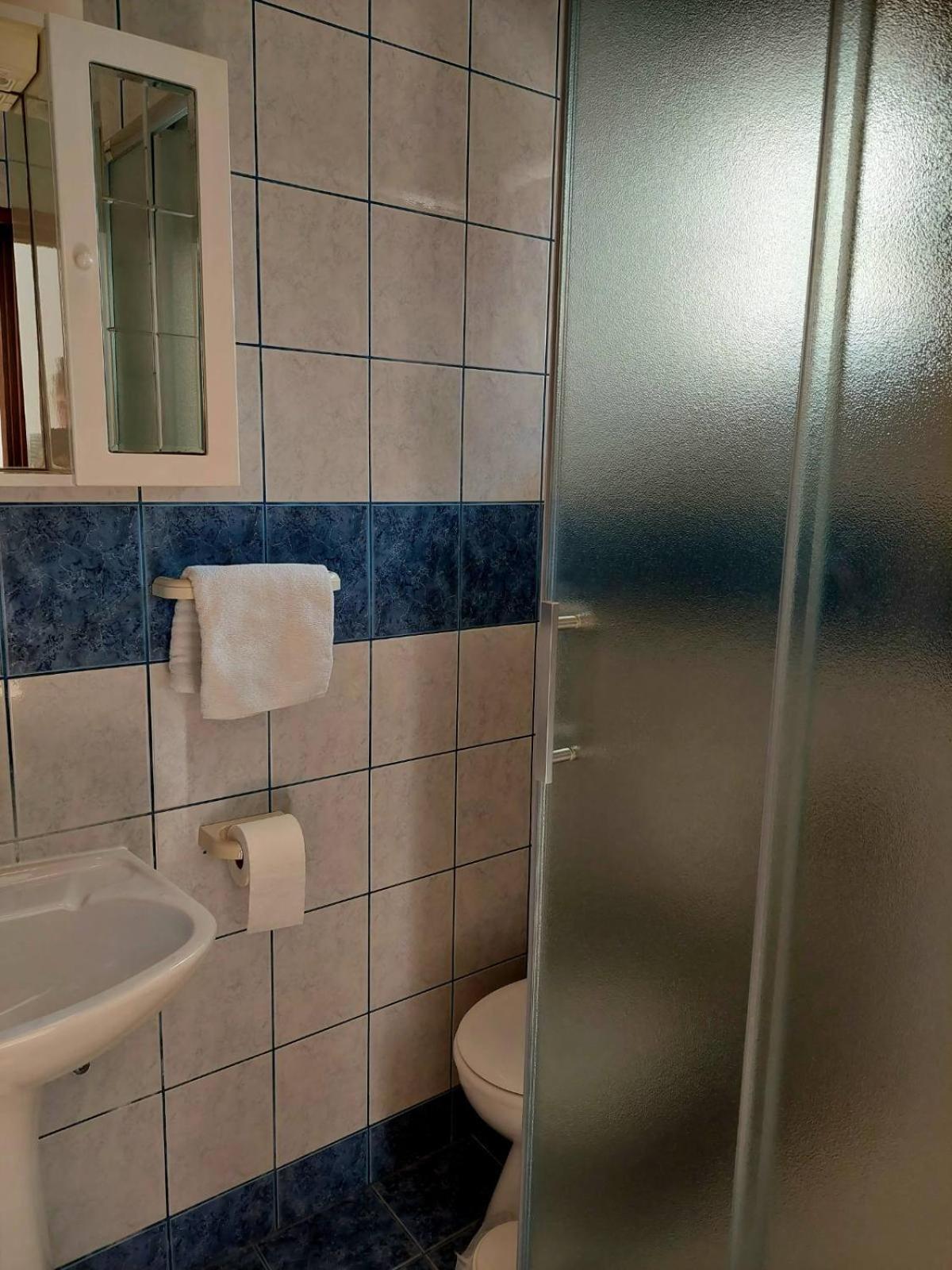 Rooms Hodanic Krk Town Habitación foto