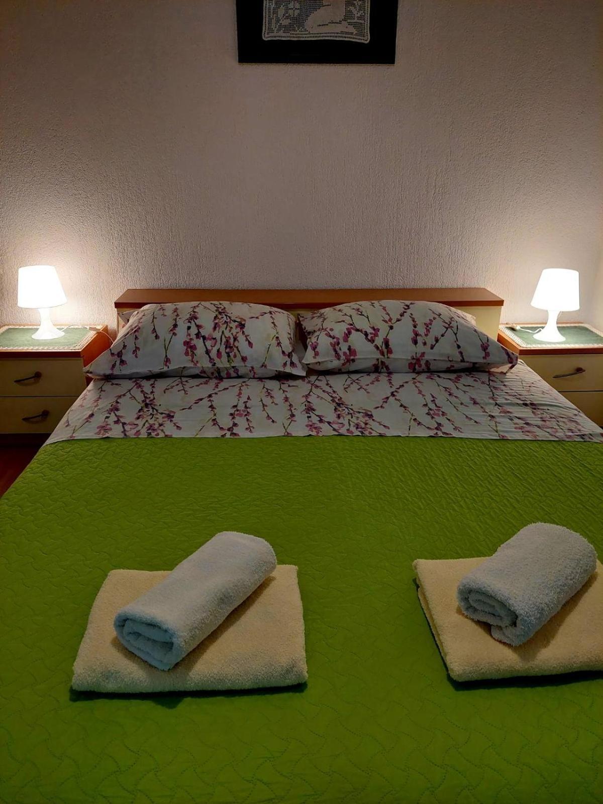 Rooms Hodanic Krk Town Habitación foto