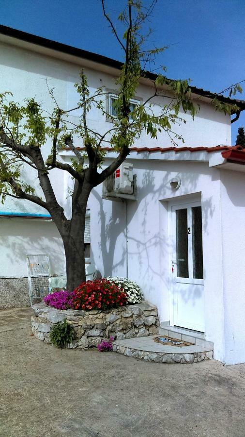 Rooms Hodanic Krk Town Exterior foto